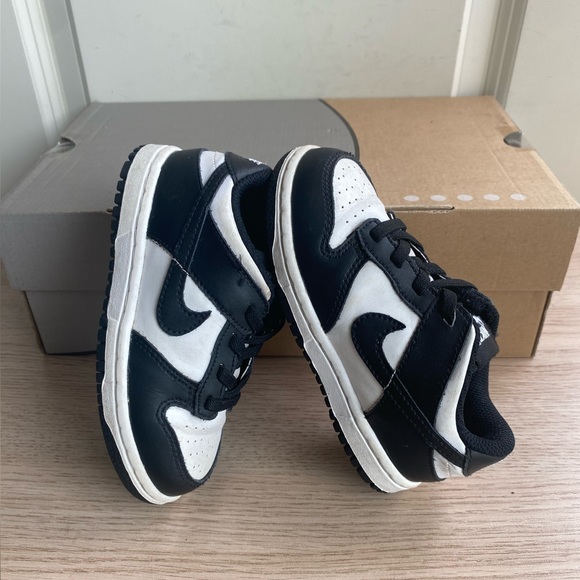 Nike Dunk “Panda” Toddler Sneakers - SZ 9 C - Picture 2 of 15